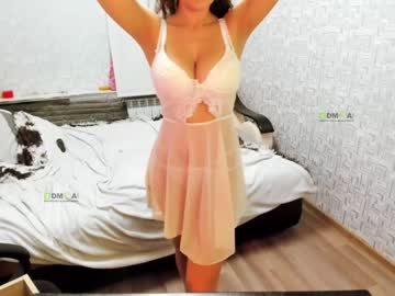 girl
        your_asya cam image #1674402