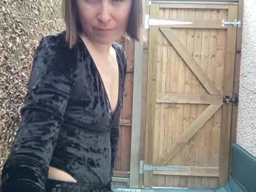 girl
        eatmypie69 cam image #3056162