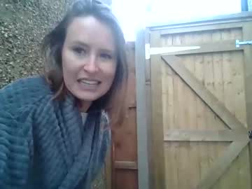 girl
        eatmypie69 cam image #1873749