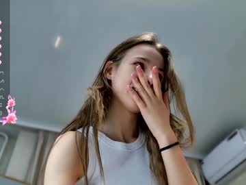 girl
        unarks cam image #3970575