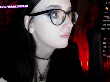 girl
        lsqueen cam image #1971742