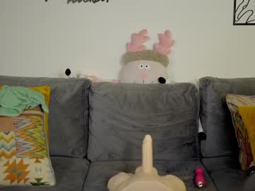 girl
        kellytesh cam image #3814167