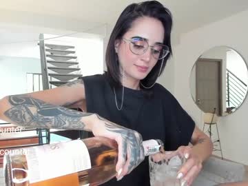 girl
        lonelly_lolly98 cam image #2449217