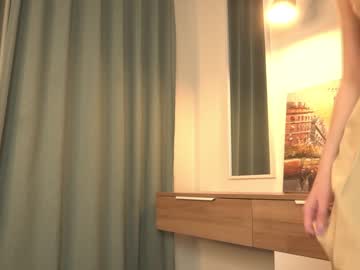 girl
        kiriko_chan cam image #2678554