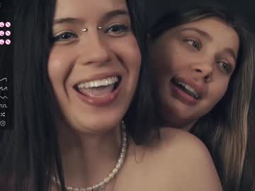 couple
        vivid_girls cam image #4061703