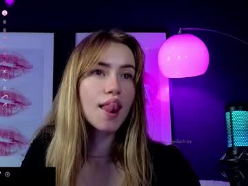 girl
        la_seductrice cam image #3546790