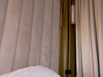 girl
        moniqueeass cam image #1936334