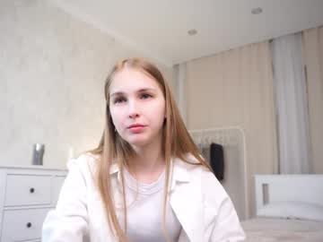 girl Webcam Girls Sex Thressome And Foursome with hildgaillard