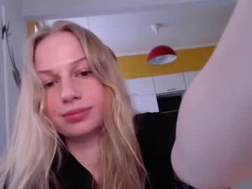 girl
        magic_couple13 cam image #735069