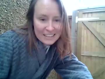 girl
        eatmypie69 cam image #1931390