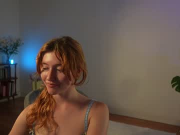 girl
        alisonrouge cam image #1216094