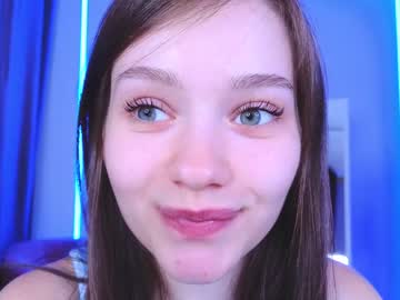 girl
        bless_sheila cam image #1167469
