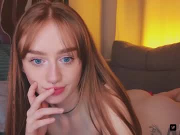 girl
        lizzy_blaze cam image #1866749