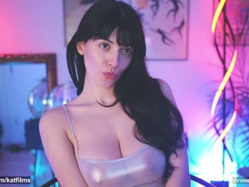 girl
        katdreams cam image #2334669