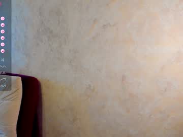 girl
        sweetteets24 cam image #4488206