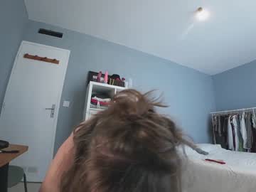girl
        boobsgwendy cam image #1001760