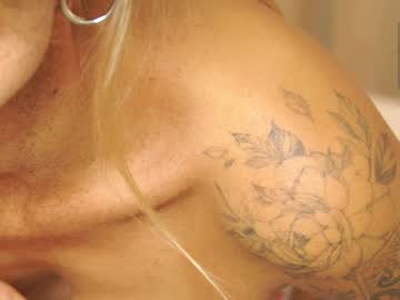 girl
        artease cam image #3463818