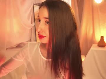 girl
        sunny_maria cam image #2535500