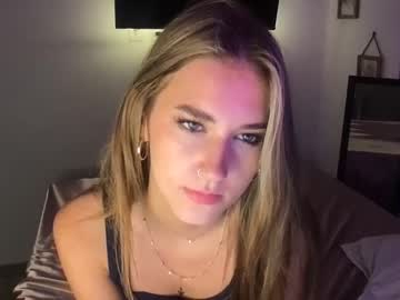 girl
        anderson_lily cam image #1508183