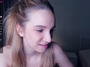 girl
        love_lovess cam image #1378893