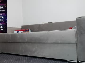 girl
        carmela_fox cam image #4210504