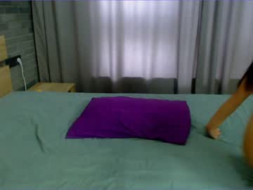 girl
        loonyko cam image #1446131