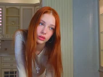girl
        shirleywhitney cam image #2271936