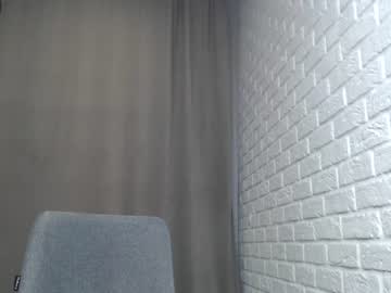 girl
        blackfoxvortex cam image #2145659