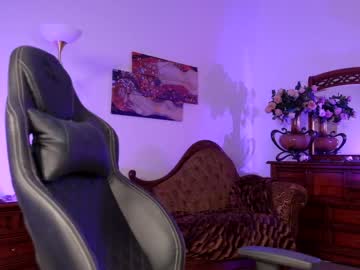 girl
        jessiccaburns cam image #1029178