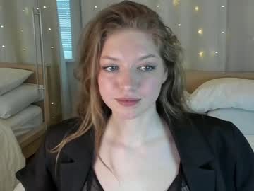 girl Webcam Girls Sex Thressome And Foursome with lizzylipsss