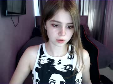 girl
        tripleprinces cam image #1332004