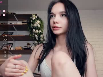 girl
        riskyproject cam image #2987028