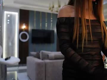 girl
        angel_luisa cam image #4105369