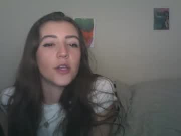 couple
        a_mariejuana69 cam image #1181812