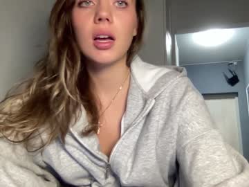 girl
        angel_from_sky cam image #3209257