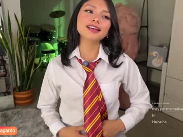 girl
        sweet_littleee cam image #4140638
