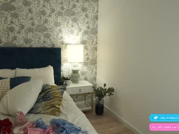 girl
        chloewildd cam image #803413