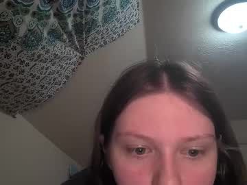 girl
        astridbaker69 cam image #2236190