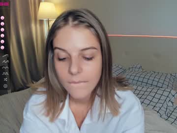 girl
        erline_may cam image #2480248