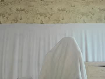 girl
        crystalnut cam image #2892352