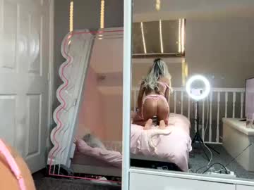 girl
        itsmelolax cam image #4311512