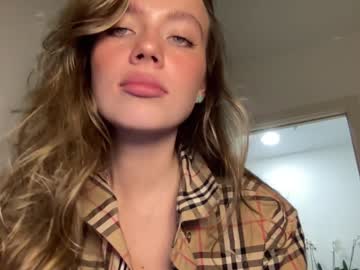 girl
        angel_from_sky cam image #4243936
