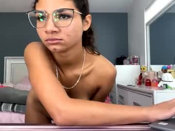 couple
        tu_princesa27 cam image #1568770