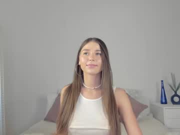 girl
        violetta_finch cam image #3502572