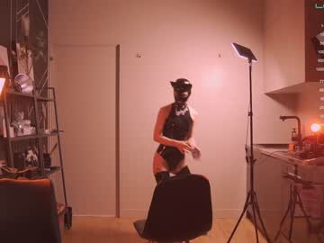 girl
        bronnica cam image #731724