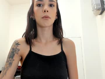 girl
        hotfallingdevil cam image #1532994