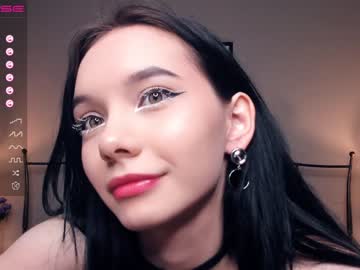 girl
        riskyproject cam image #1181173