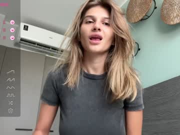 girl
        blair_fox cam image #3978399
