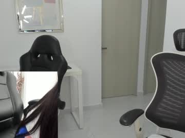 couple
        emillybrowm cam image #3167029
