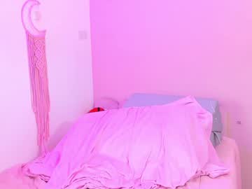 girl
        little_effy18_ cam image #3962923